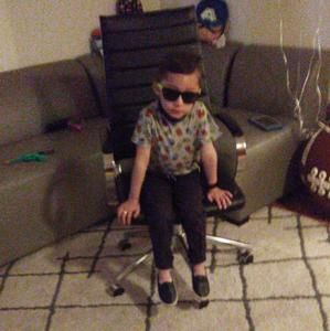 Meet your Posher, Claudia